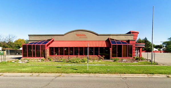 Big Boy Restaurants (Elias Brothers, Elias Bros) - Detroit - 18650 Ford Rd (newer photo)